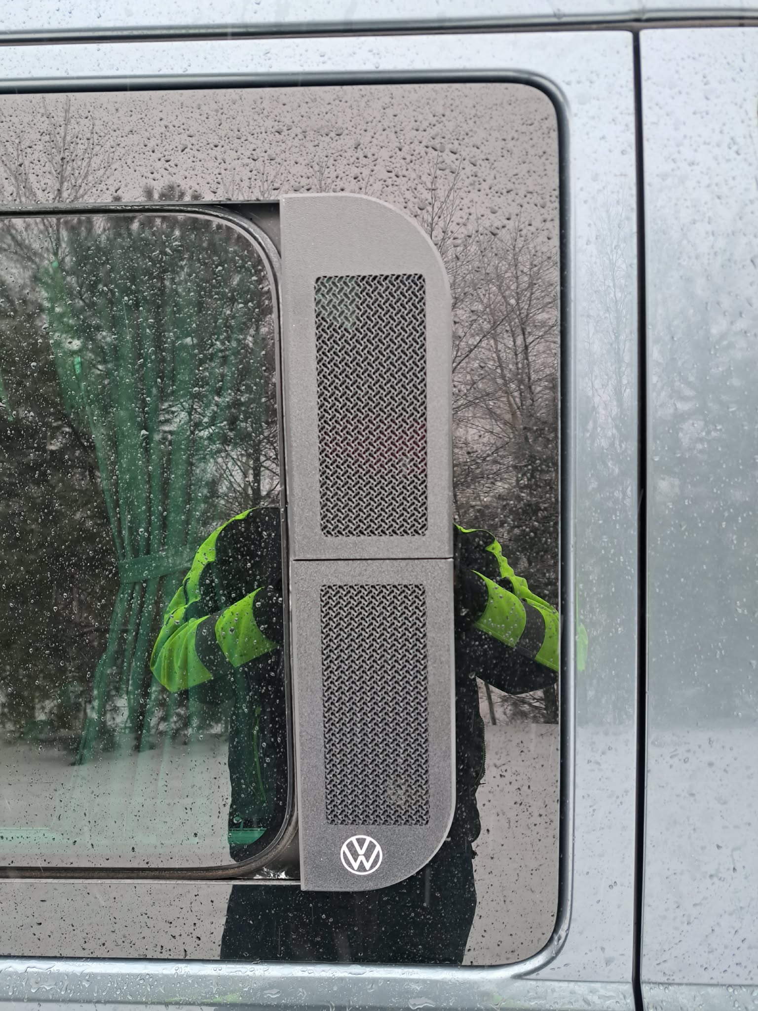 Ventilation grilles for slider window VW T5-T6