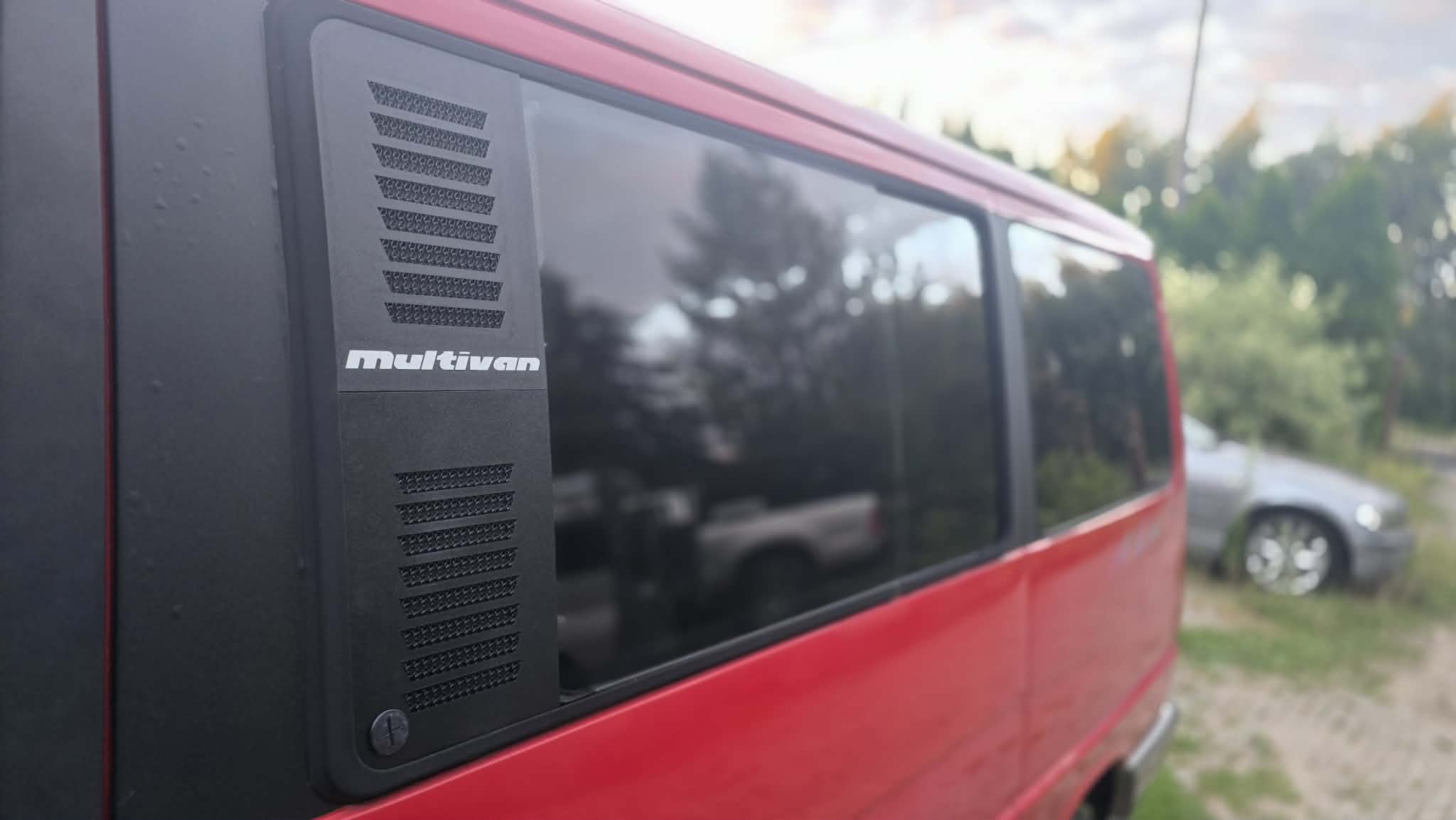 Ventilation grilles for slider window VW T4