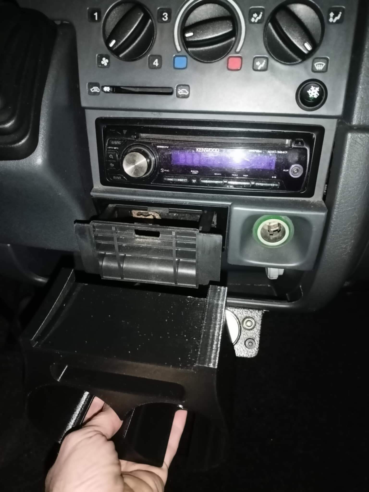 Ducato II 2 Cup and Phone Holder